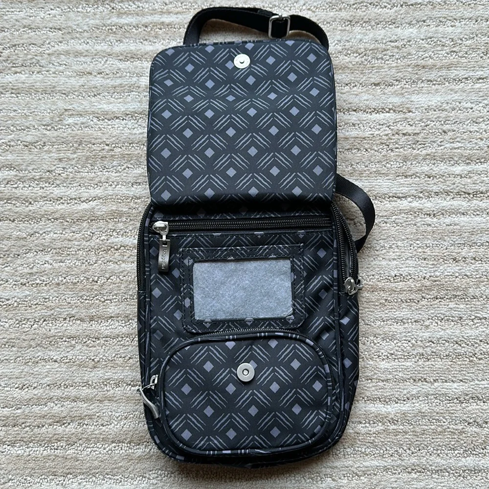 NWT Baggallini Journey Crossbody Bag Travel Purse Black Diamond RFID